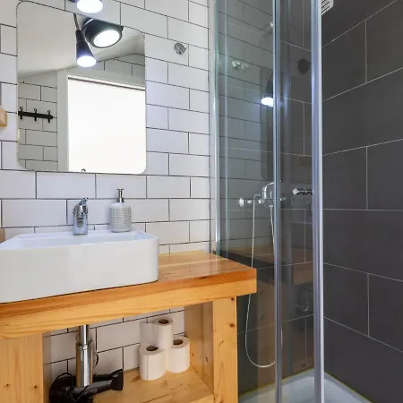 Gig Capsule Auberge de jeunesse Ericeira