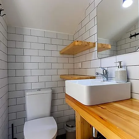 Gig Capsule Hostel