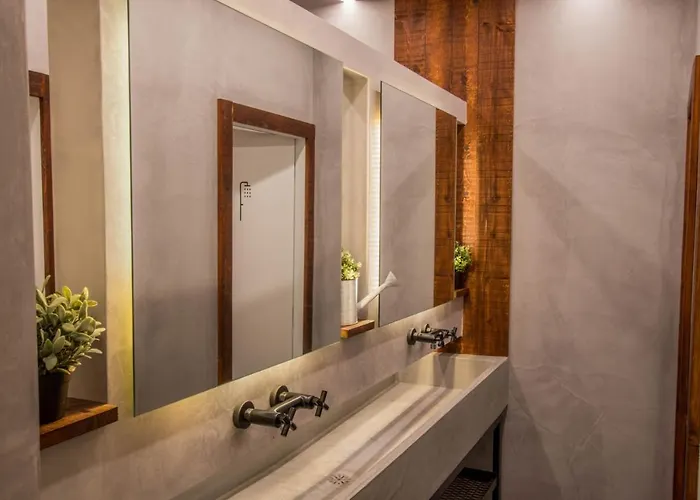 Gig Capsule Hostel Ericeira