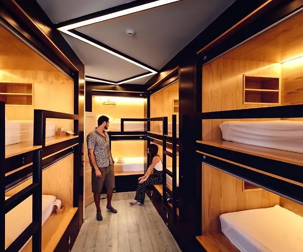 Hostel Gig Capsule Ericeira