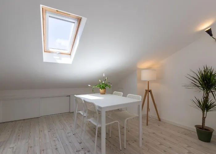 Gig Capsule Hostel *